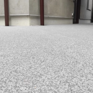 ghiaia resinata sul pavimento esterno