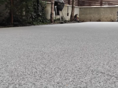 pavimento in ghiaia resinata