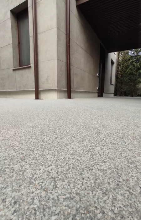 pavimento in sasso drenante